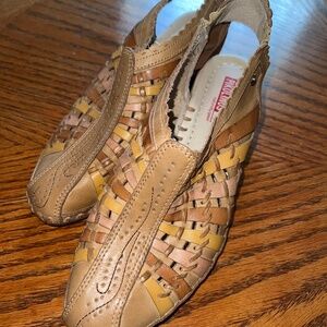 PIKOLINOS Leather slingback sandals - EUC